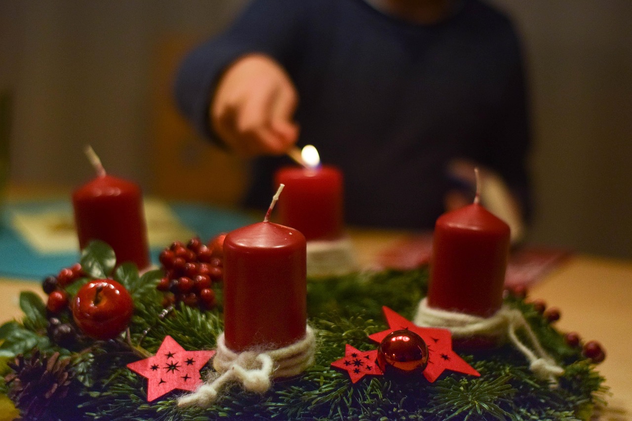 Douglas fir candle and fir branches